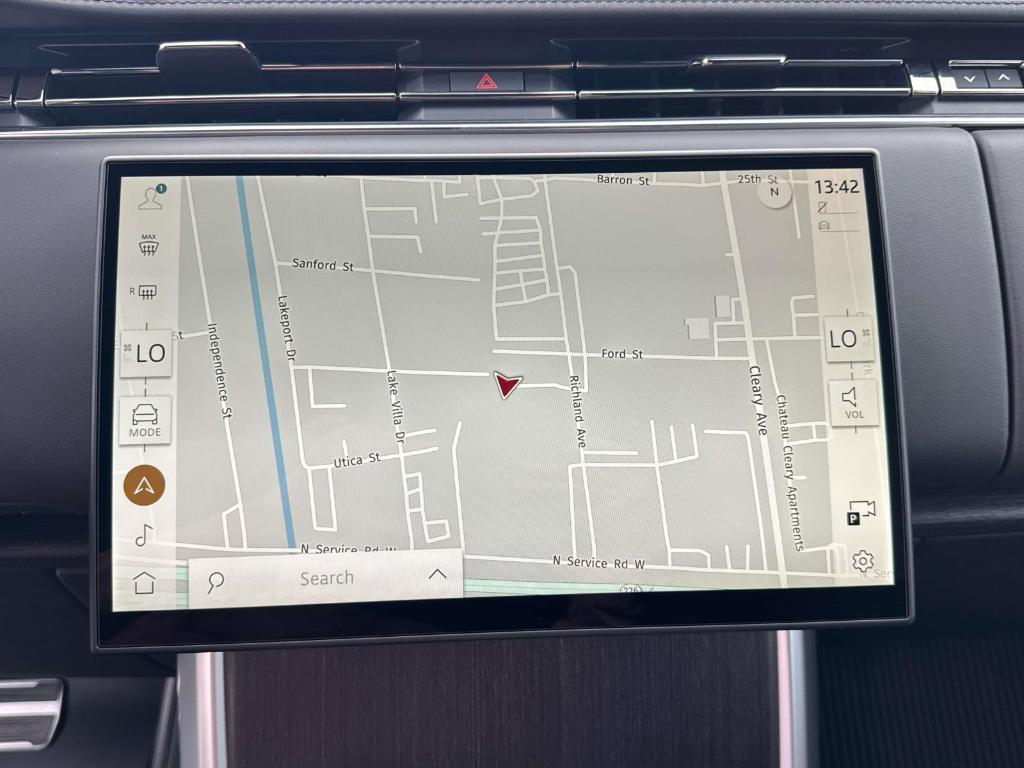 new 2025 Land Rover Range Rover car, priced at $159,685