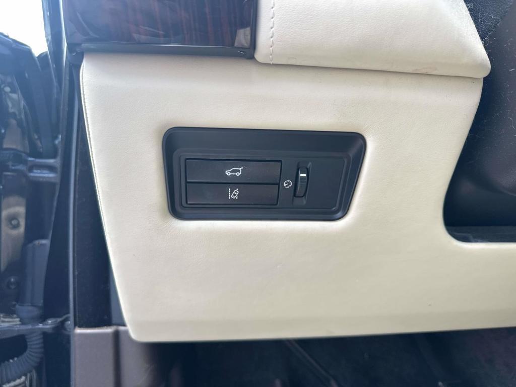 used 2015 Land Rover Range Rover car, priced at $24,690