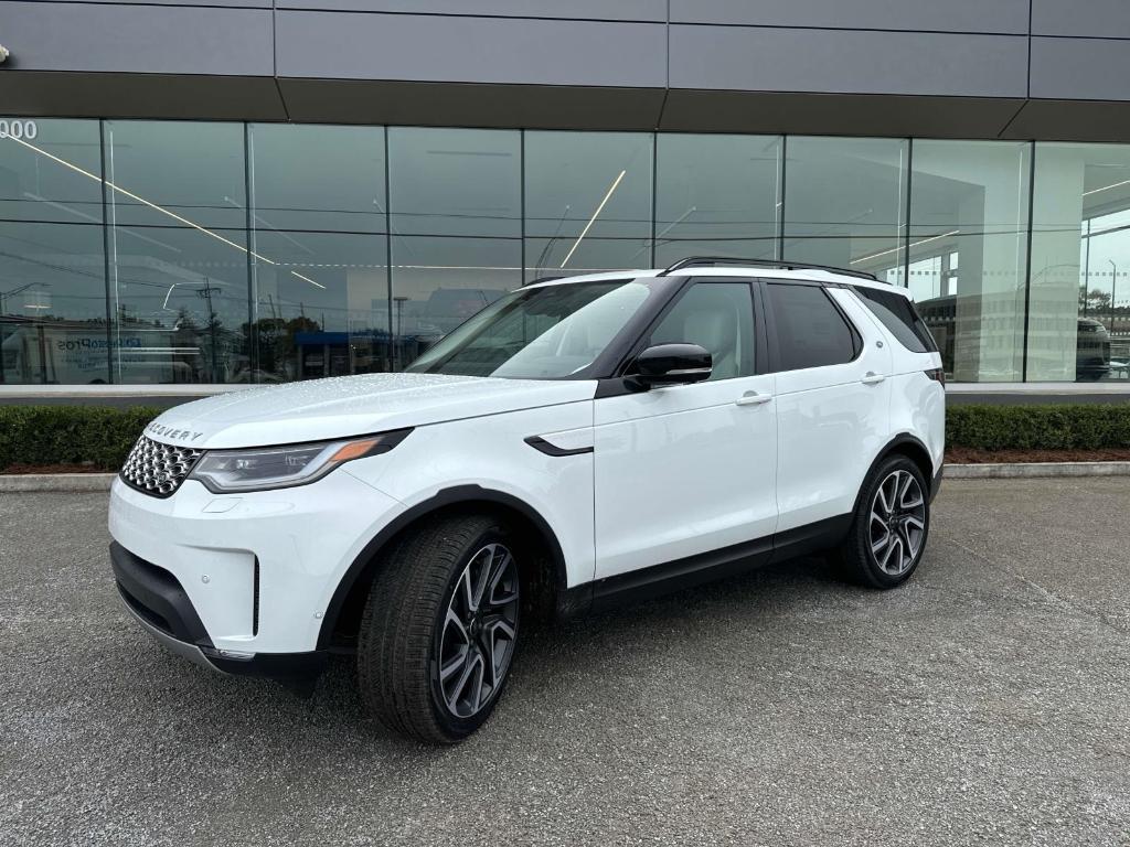 new 2025 Land Rover Discovery car, priced at $66,943