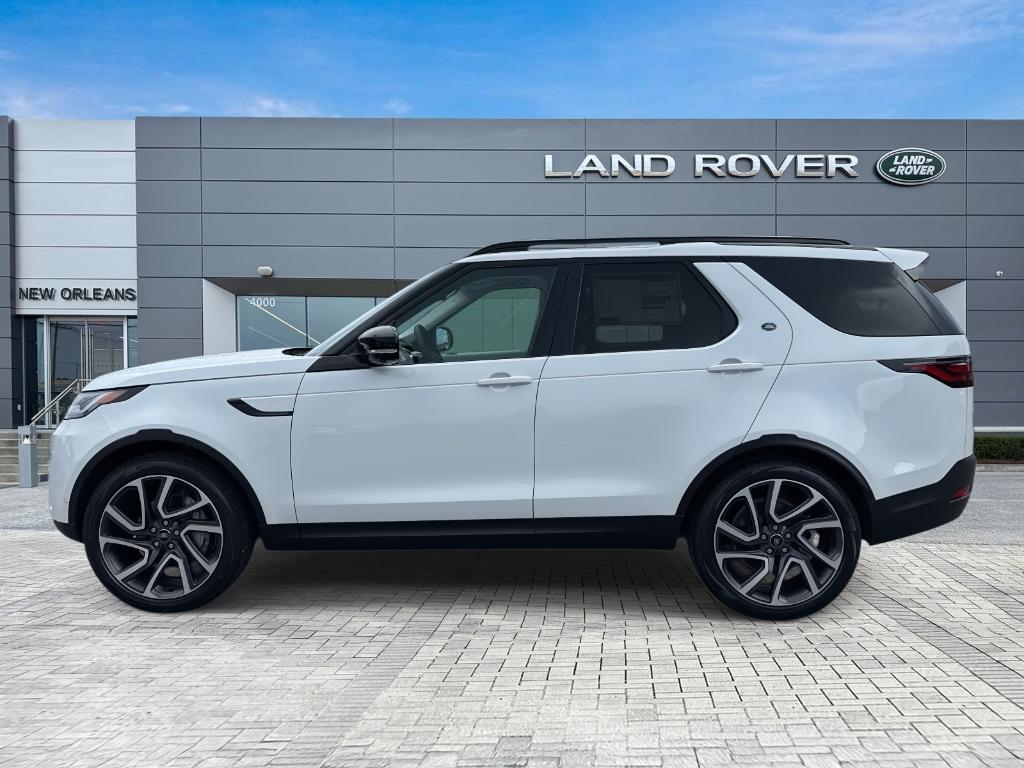 new 2025 Land Rover Discovery car, priced at $66,943