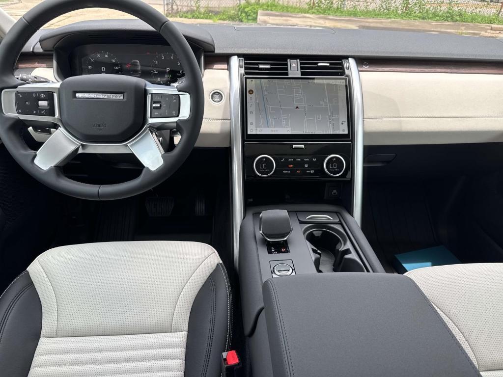 new 2025 Land Rover Discovery car, priced at $67,893