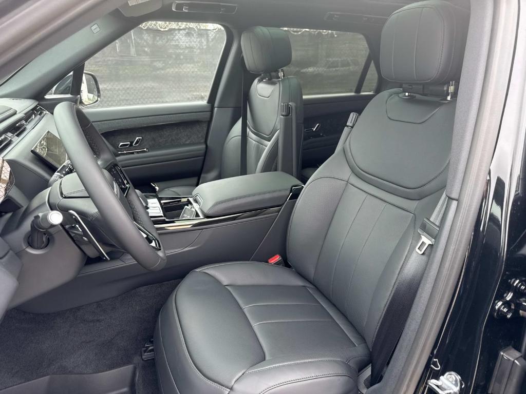 new 2025 Land Rover Range Rover Sport car, priced at $127,605