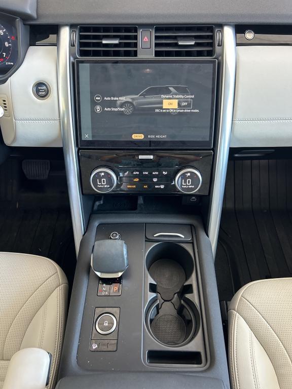 used 2024 Land Rover Discovery car, priced at $47,888