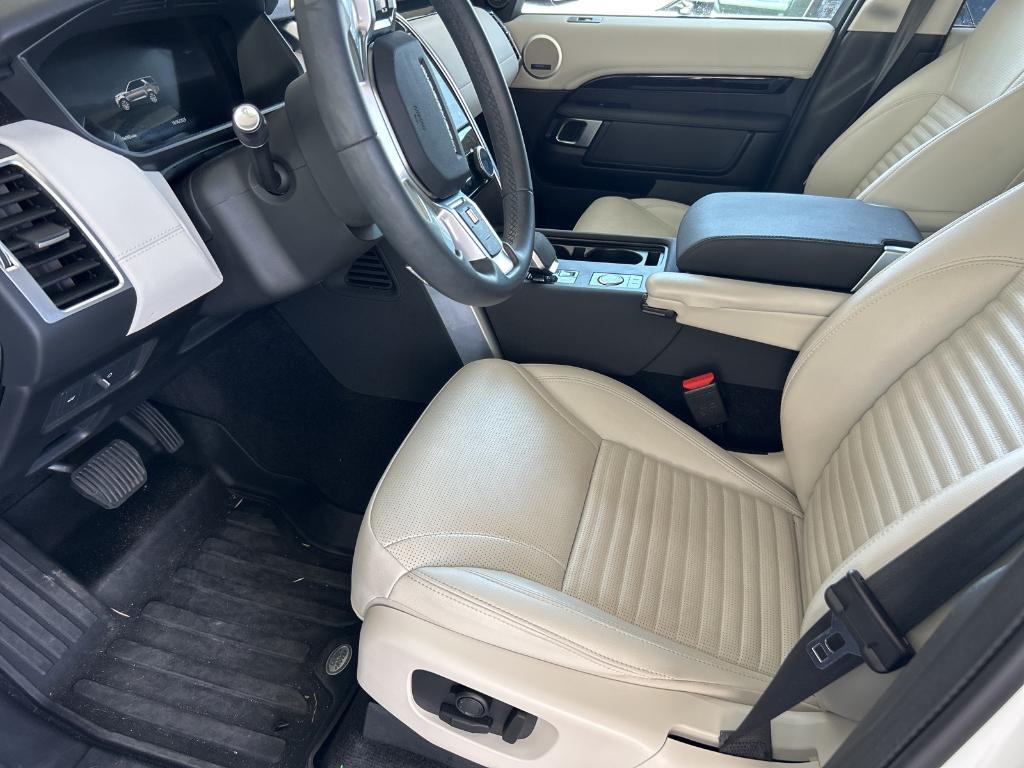 used 2024 Land Rover Discovery car, priced at $47,888