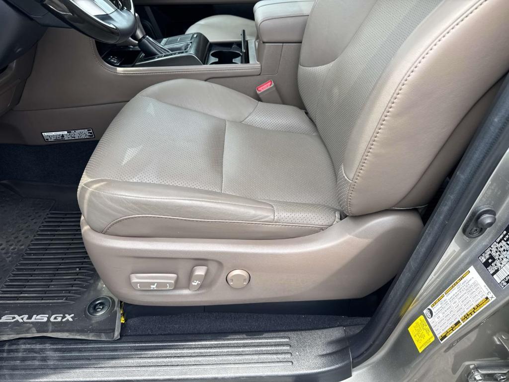 used 2023 Lexus GX 460 car, priced at $63,690