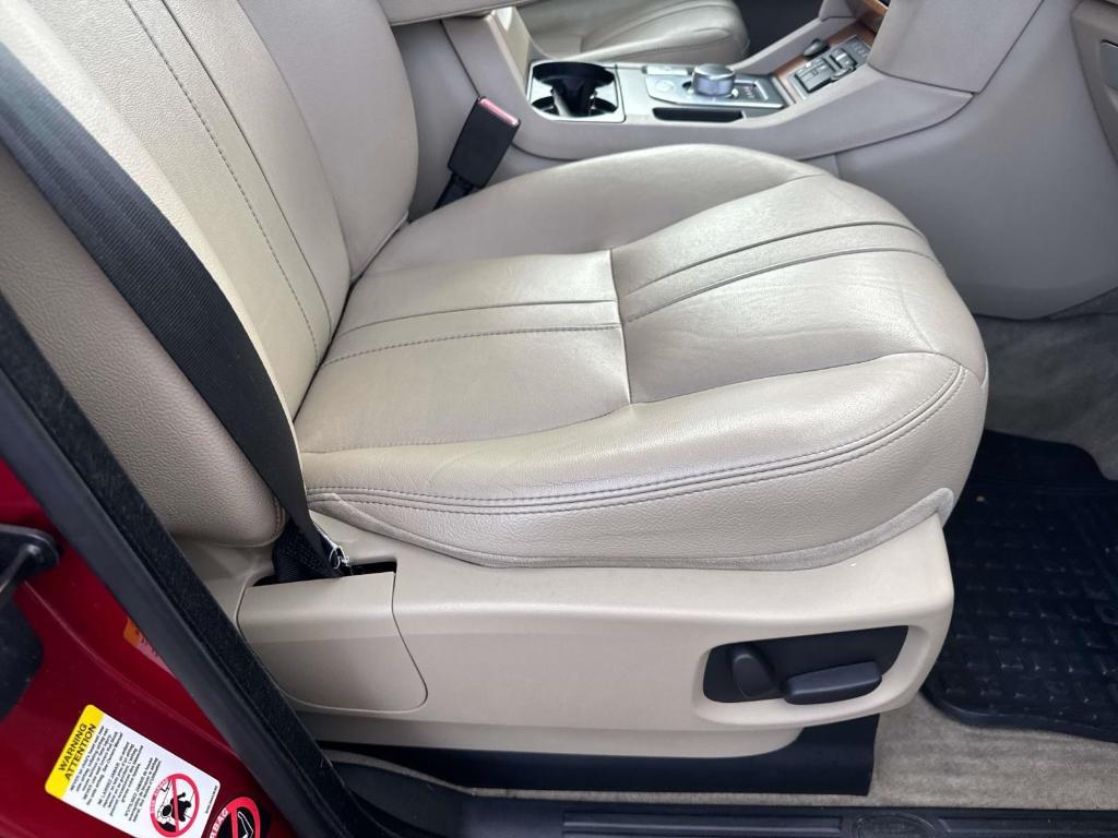 used 2015 Land Rover LR4 car, priced at $17,990