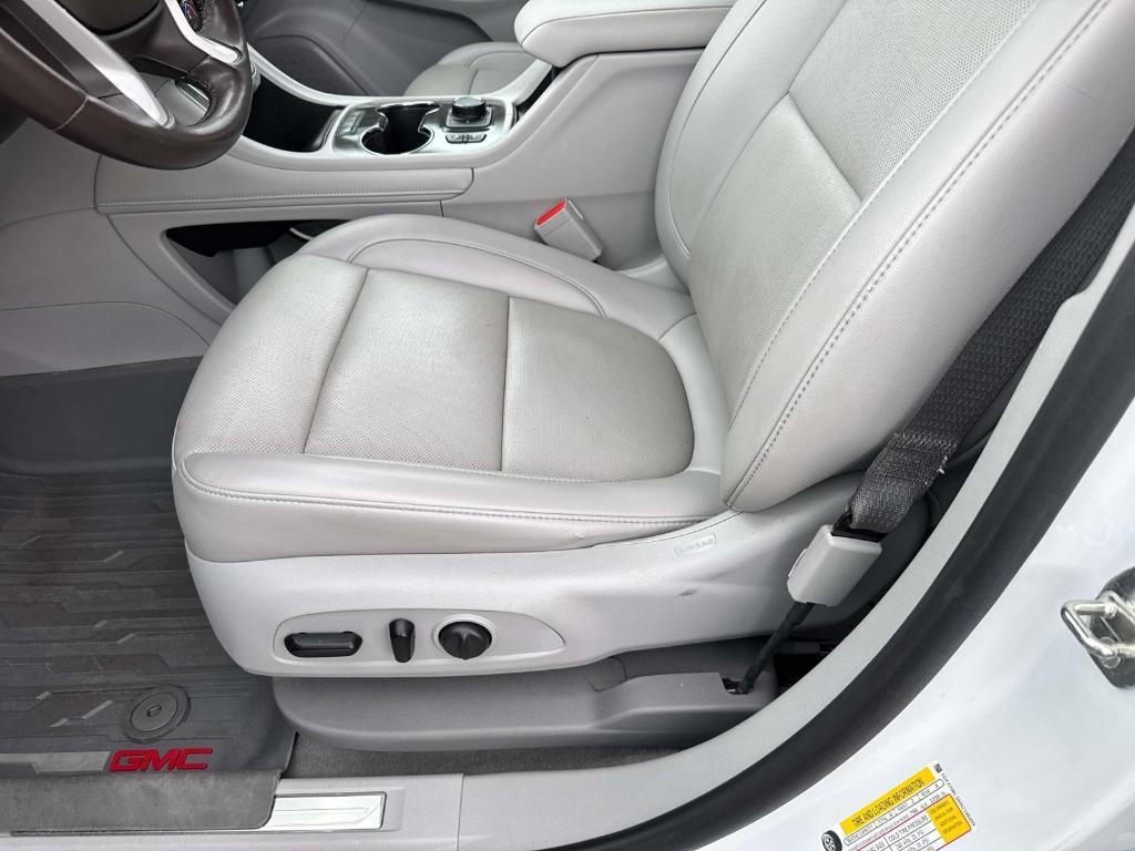 used 2021 GMC Acadia car, priced at $28,690