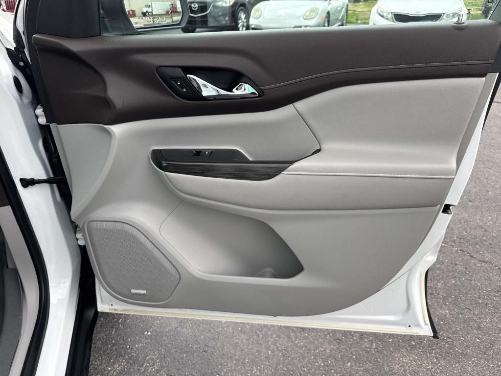 used 2021 GMC Acadia car, priced at $28,690