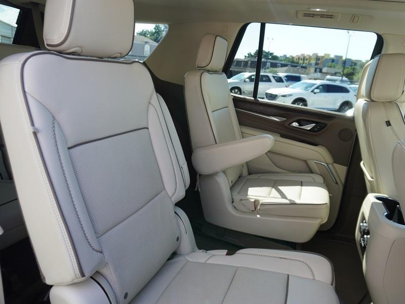 used 2022 GMC Yukon car, priced at $53,990