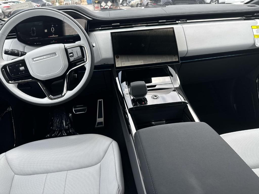 new 2025 Land Rover Range Rover Sport car, priced at $105,915
