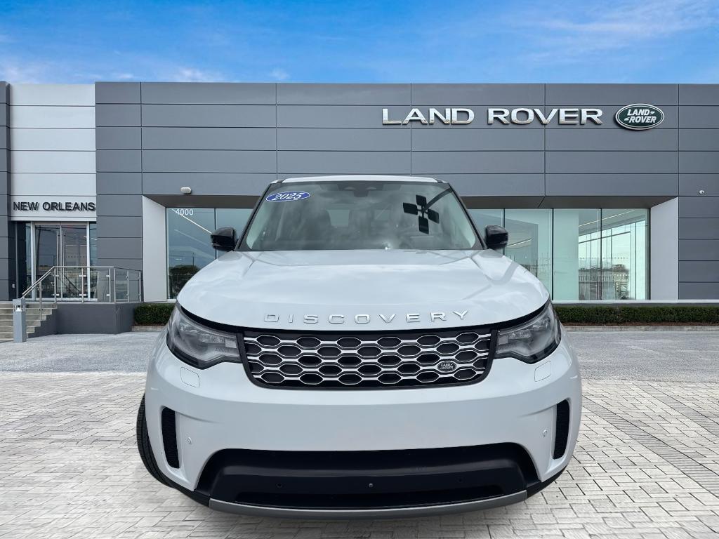 used 2024 Land Rover Discovery car, priced at $42,888