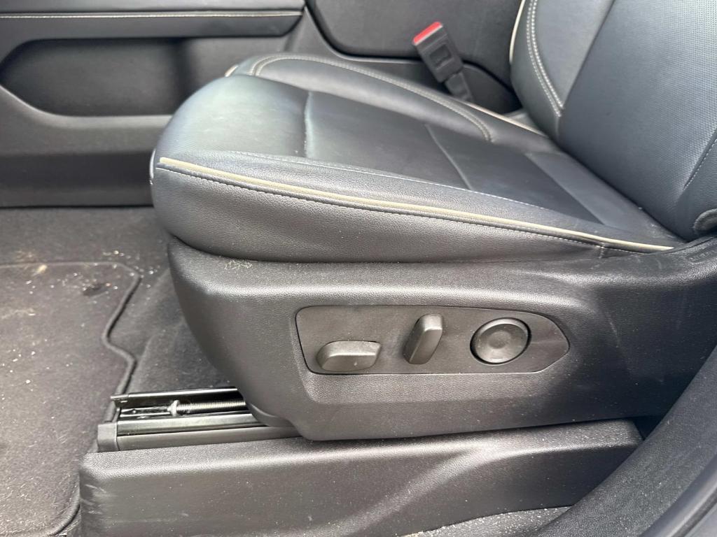 used 2024 GMC Yukon car, priced at $65,690