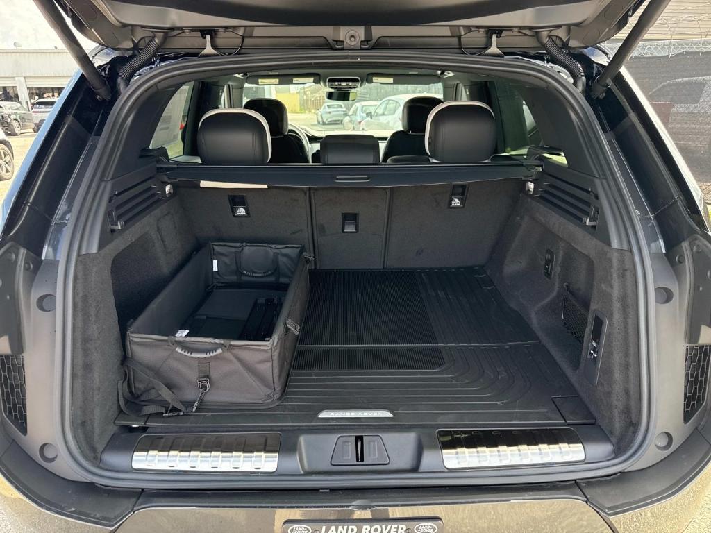 new 2025 Land Rover Range Rover Sport car, priced at $105,275