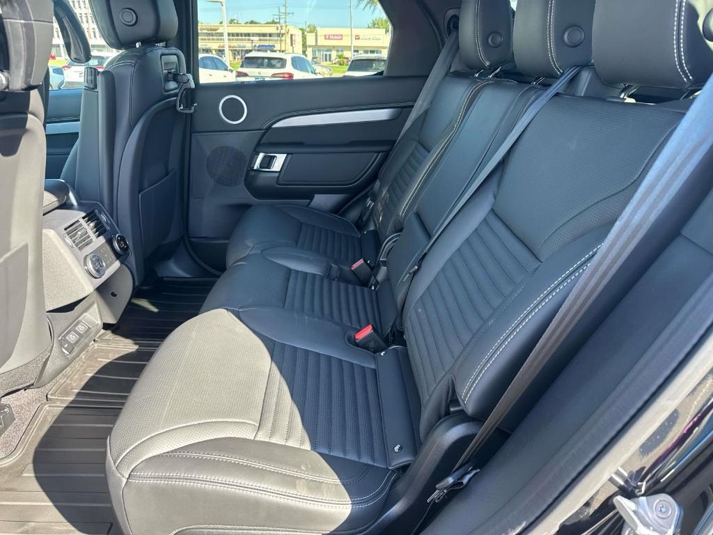 new 2026 Land Rover Discovery car, priced at $73,561