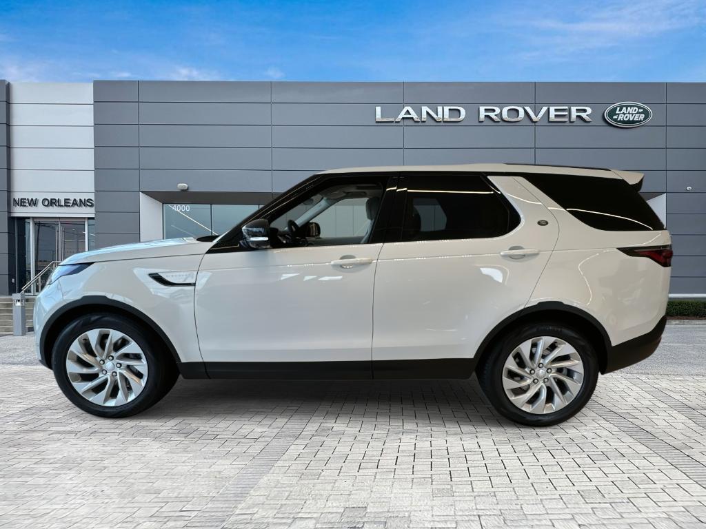 new 2025 Land Rover Discovery car, priced at $63,018
