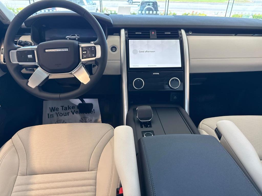 new 2025 Land Rover Discovery car, priced at $63,018