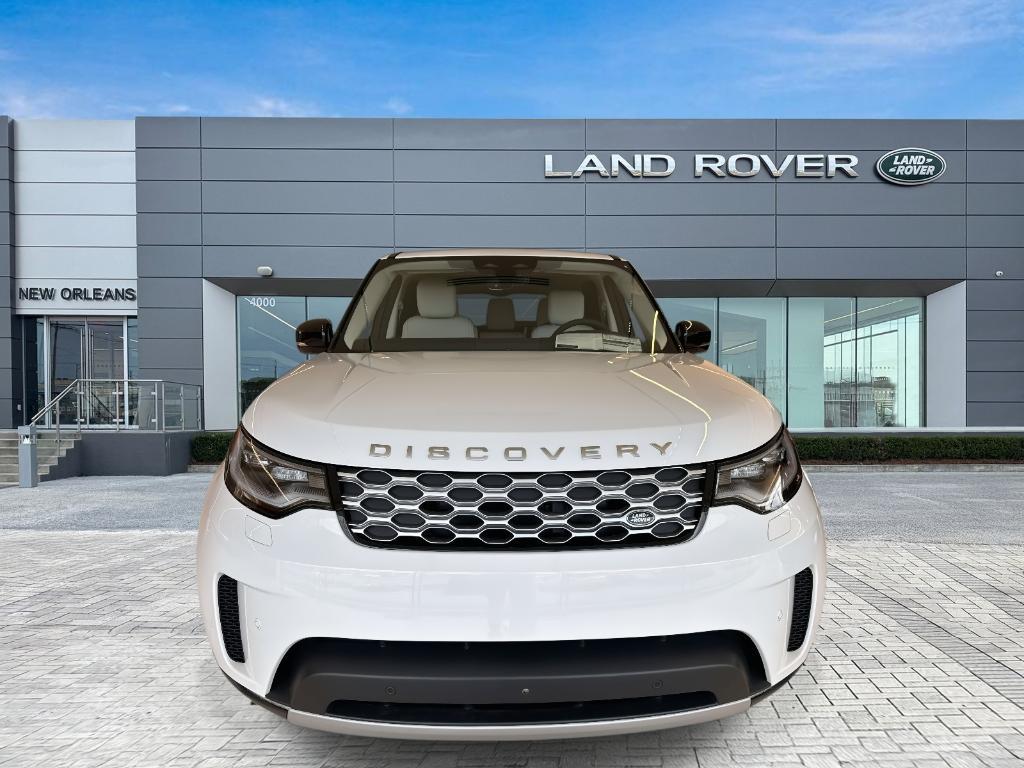 new 2025 Land Rover Discovery car, priced at $63,018