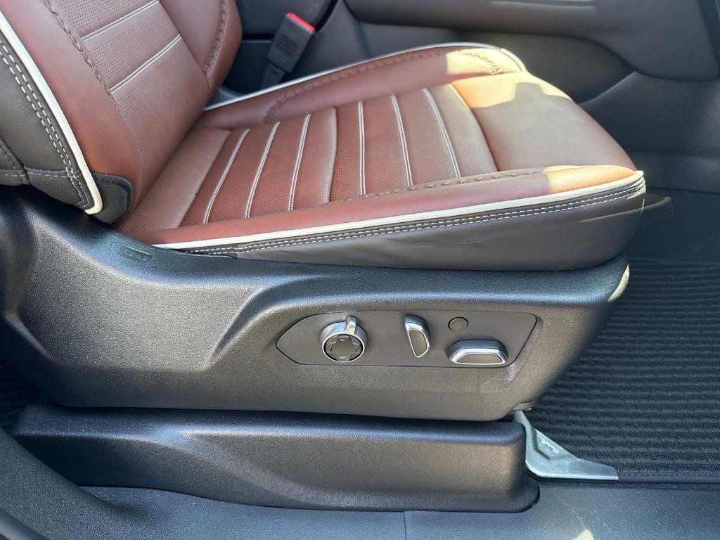 used 2024 GMC Yukon car, priced at $92,490