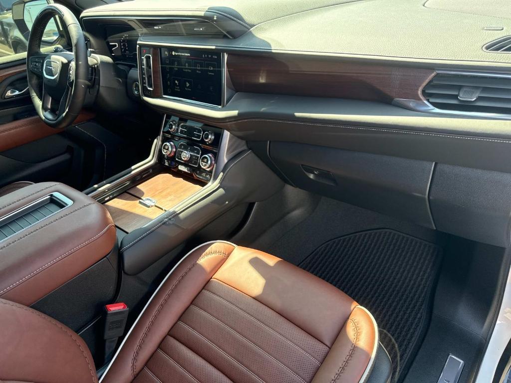 used 2024 GMC Yukon car, priced at $92,490