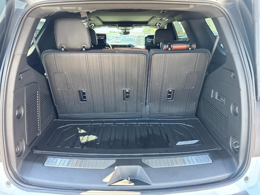 used 2024 GMC Yukon car, priced at $92,490