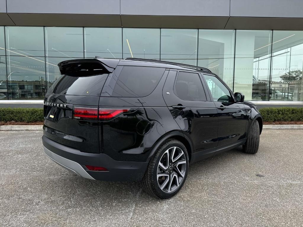 new 2025 Land Rover Discovery car, priced at $65,665