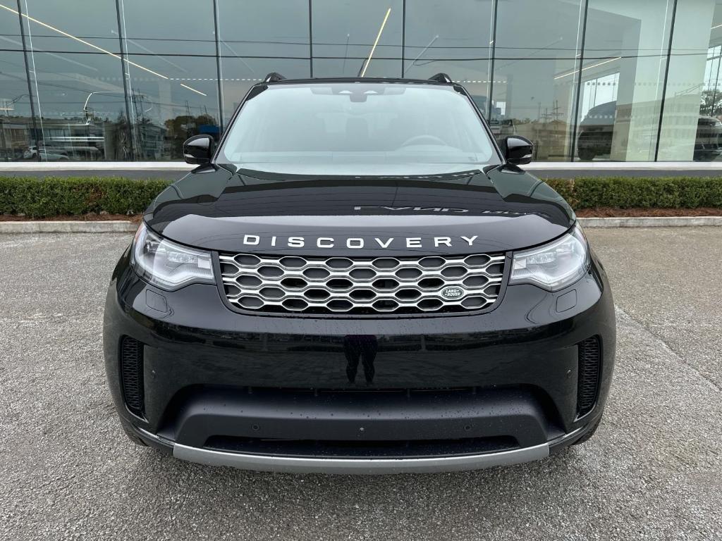 new 2025 Land Rover Discovery car, priced at $65,665