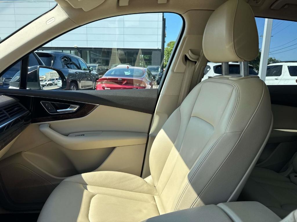 used 2018 Audi Q7 car, priced at $21,490