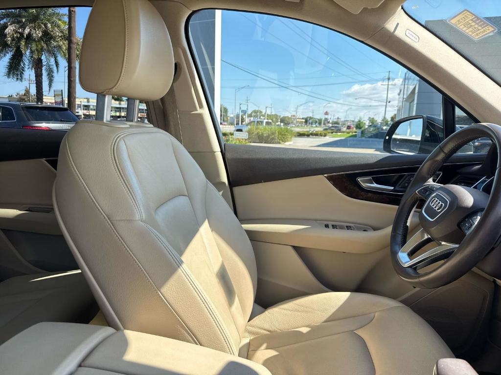 used 2018 Audi Q7 car, priced at $21,490
