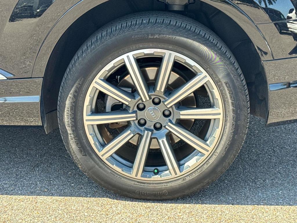 used 2018 Audi Q7 car, priced at $21,490