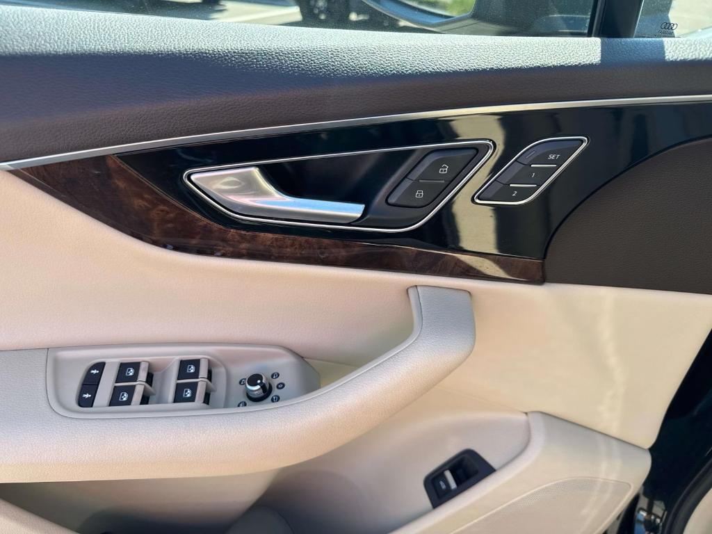 used 2018 Audi Q7 car, priced at $21,490