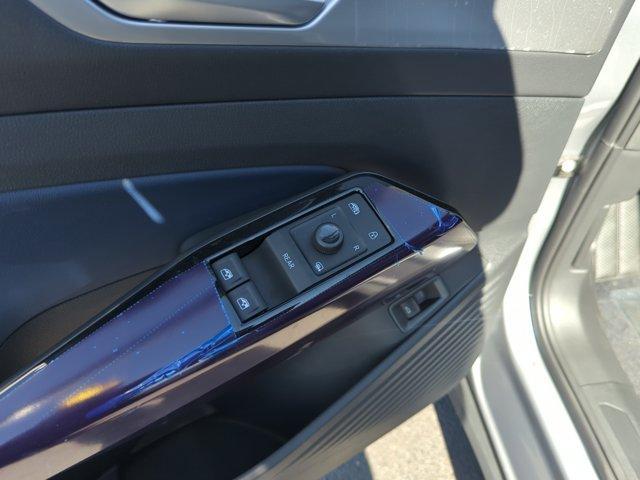 new 2025 Volkswagen ID.4 car, priced at $44,376