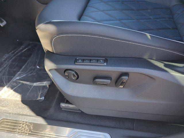 new 2026 Volkswagen Atlas Cross Sport car, priced at $53,676