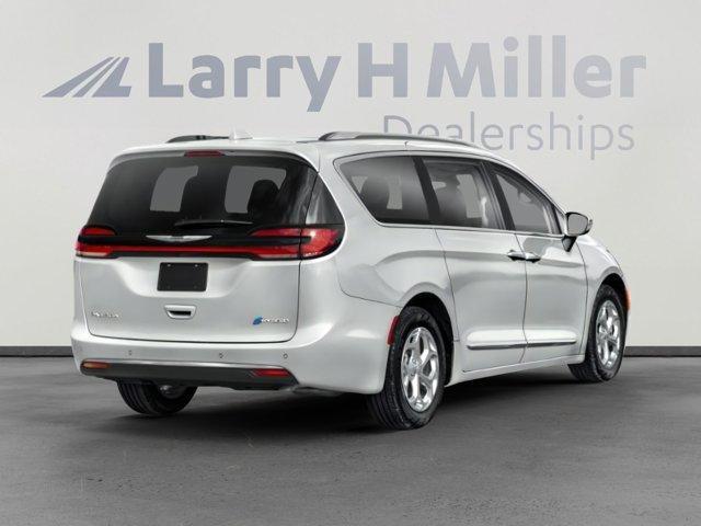 used 2023 Chrysler Pacifica Hybrid car, priced at $33,498