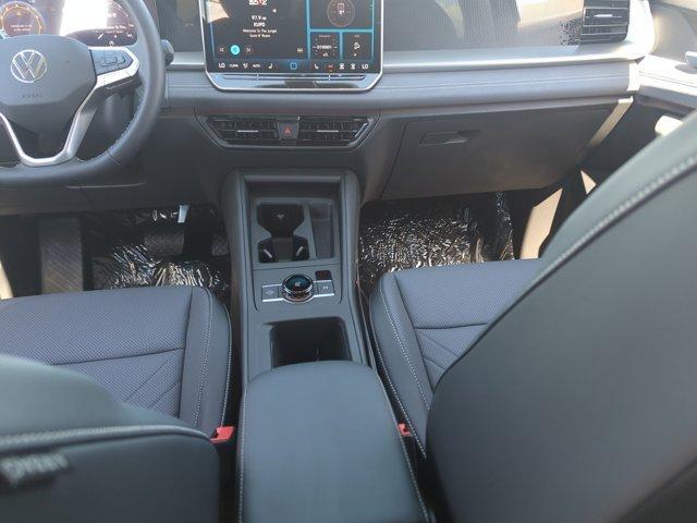 new 2025 Volkswagen Tiguan car, priced at $33,077