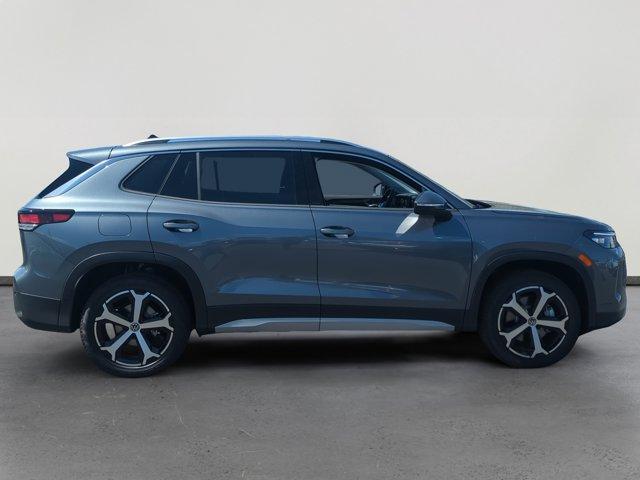 new 2025 Volkswagen Tiguan car, priced at $33,077