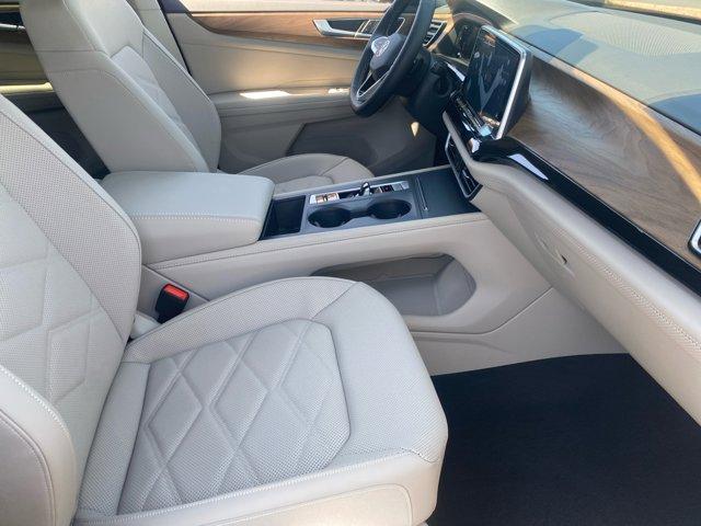 new 2025 Volkswagen Atlas car, priced at $38,109