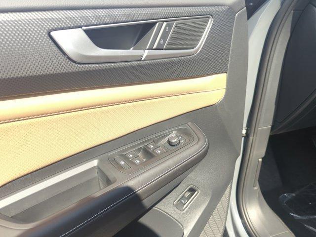 new 2026 Volkswagen Atlas Cross Sport car, priced at $49,121