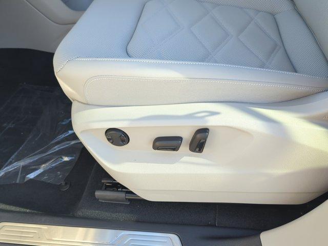 new 2026 Volkswagen Atlas car, priced at $45,878