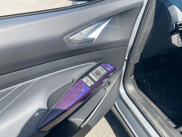 new 2025 Volkswagen ID.4 car, priced at $48,971