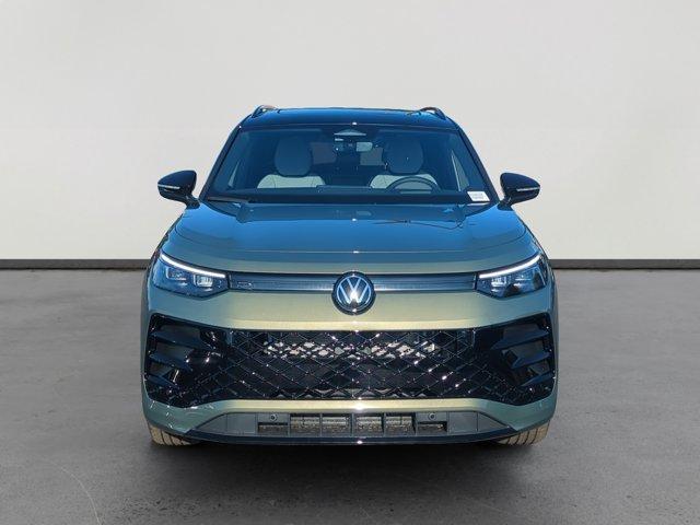 new 2026 Volkswagen Tiguan car, priced at $38,670