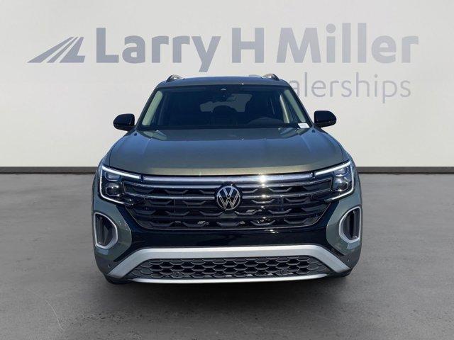 new 2025 Volkswagen Atlas car, priced at $46,574