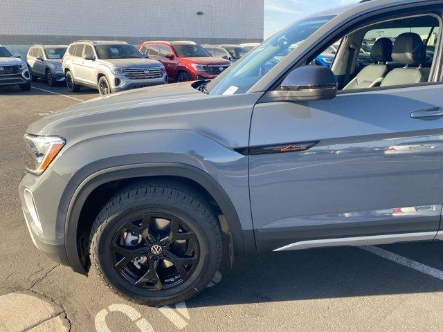 new 2025 Volkswagen Atlas car, priced at $46,861