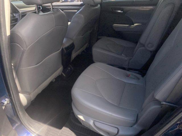 used 2022 Toyota Highlander Hybrid car, priced at $39,998