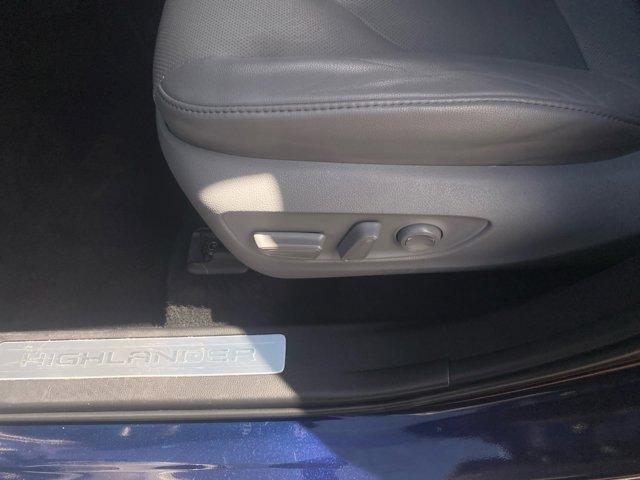 used 2022 Toyota Highlander Hybrid car, priced at $39,998