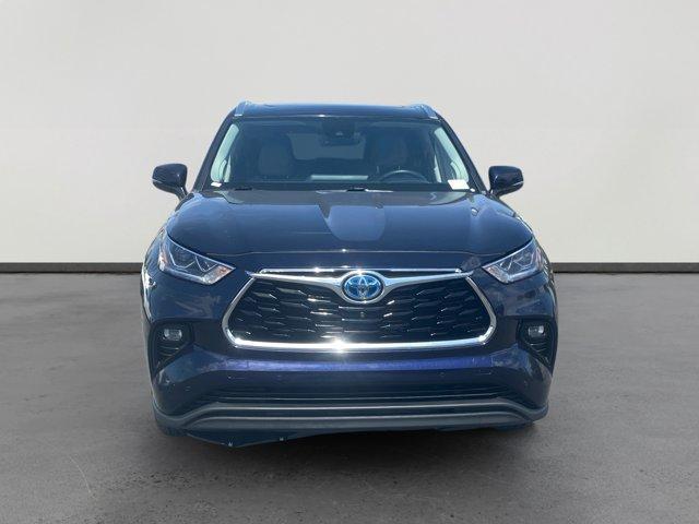 used 2022 Toyota Highlander Hybrid car, priced at $39,998
