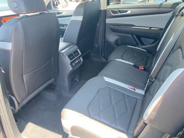 new 2025 Volkswagen Atlas car, priced at $43,059