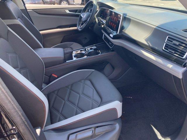 new 2025 Volkswagen Atlas car, priced at $43,059