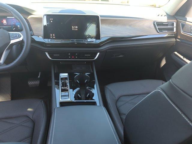 new 2026 Volkswagen Atlas car, priced at $46,620