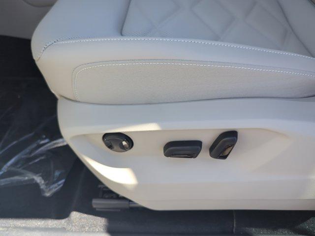 new 2026 Volkswagen Atlas car, priced at $45,873