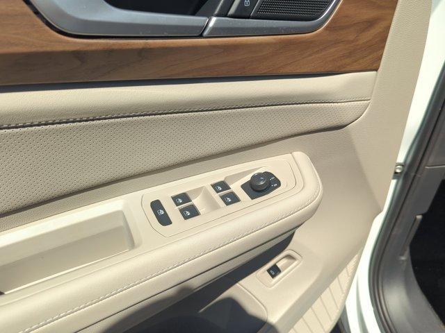 new 2026 Volkswagen Atlas car, priced at $45,873